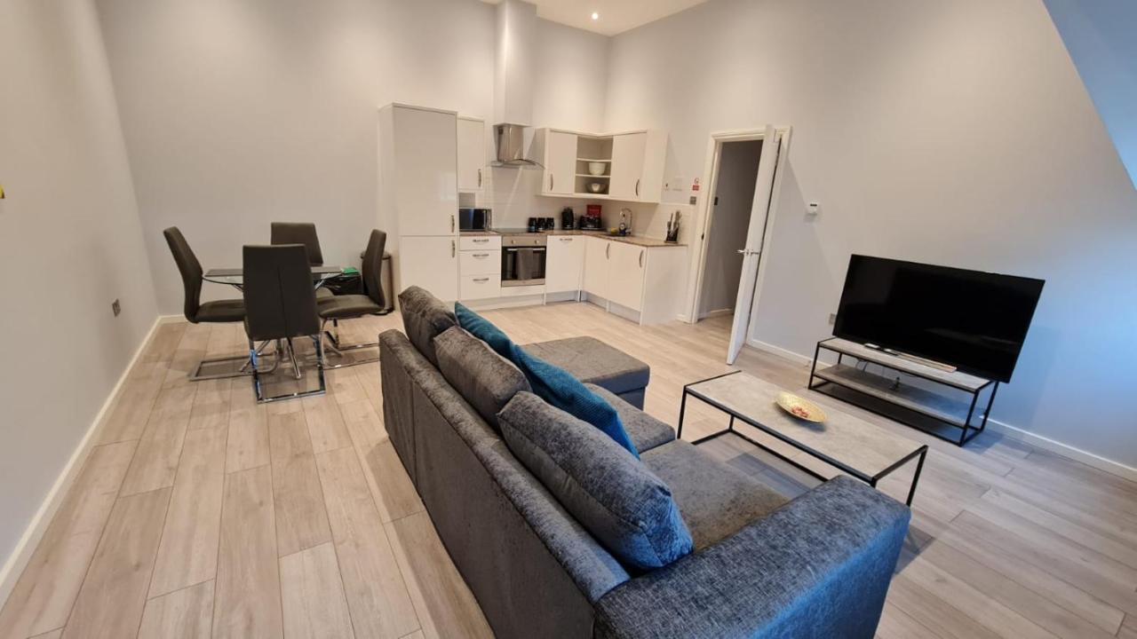 Cosy Flats Near Heathrow, Group Bookings Available With Parking Space Hounslow Exterior foto